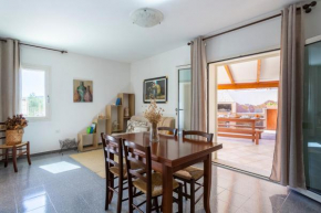 Sunrise Villa with terrace, barbecue and free private parking Porto Pinetto